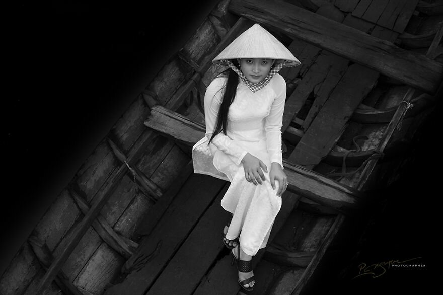 Visions-of-Vietnam-18-Inspiring-Images-by-Photographic-Artist-Nguyen-Vu-Phuoc1__880.jpg